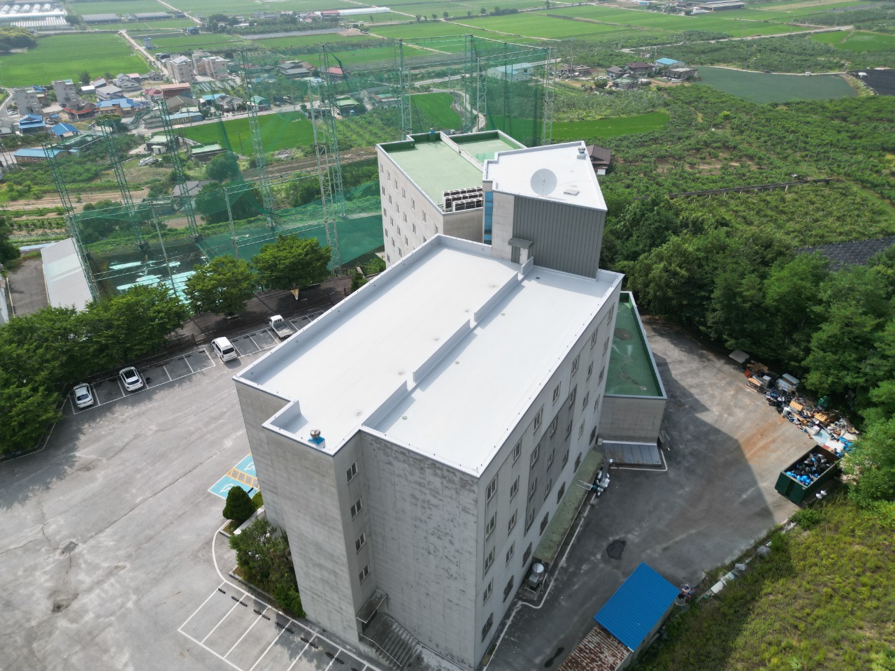 극동대학교 국제학사 콘크리트 옥상 TPO 시트방수 시공 사진 2
